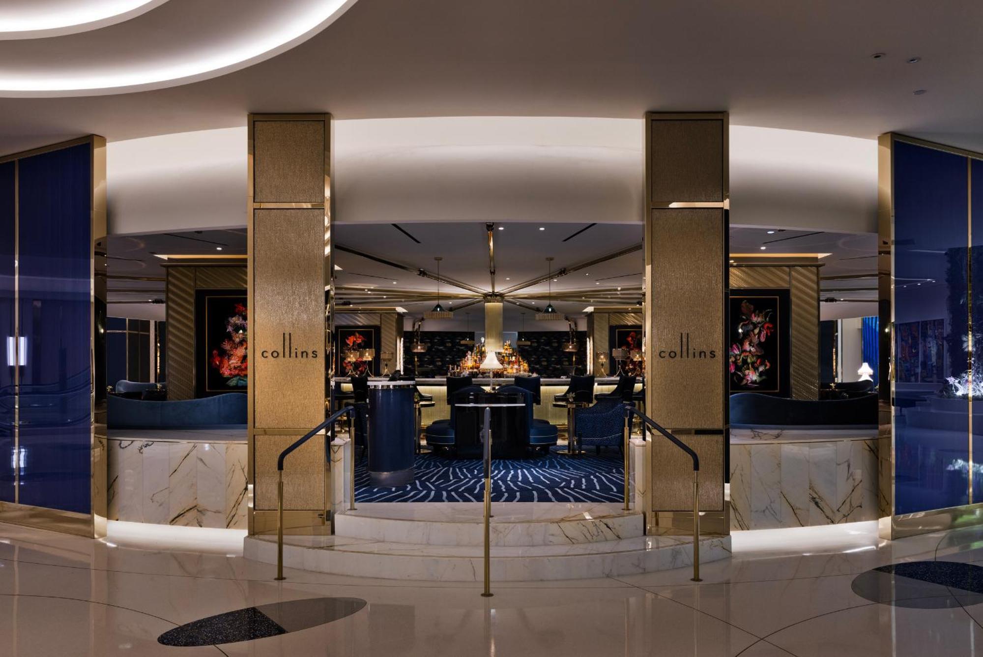 Fontainebleau Las Vegas Kültér fotó The lobby of the Atlantis Paradise Island